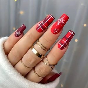🆕 Christmas Red Press On Nails With Snowflake Plaid Design BNIB